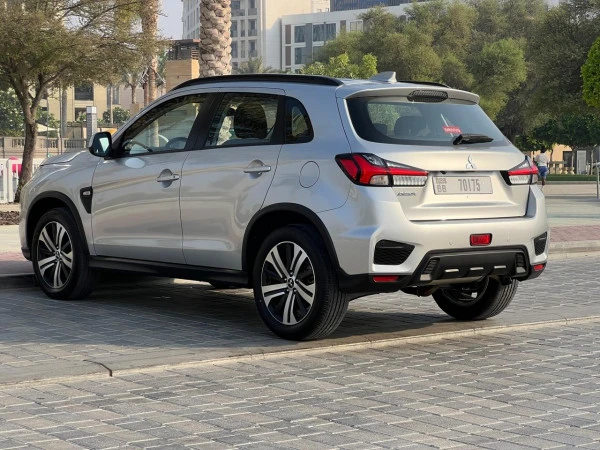 Grey Mitsubishi ASX Photo 2
