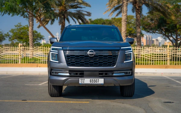 Grey Nissan Patrol Platinum V6 Photo 2