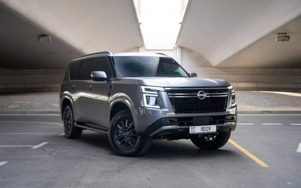 Grey Nissan Patrol SE Photo 3