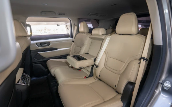 Grey Nissan Patrol SE Photo 8