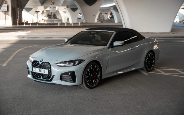 Nardo grey BMW 420i Photo 2