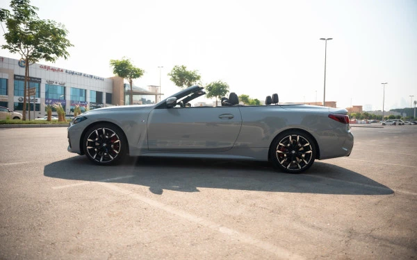 Nardo grey BMW 420i Photo 6