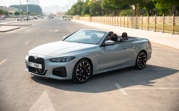Nardo grey BMW 420i Photo 8