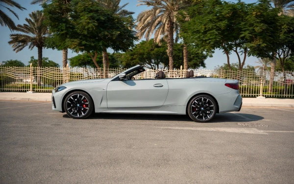 Nardo grey BMW 420i Photo 18