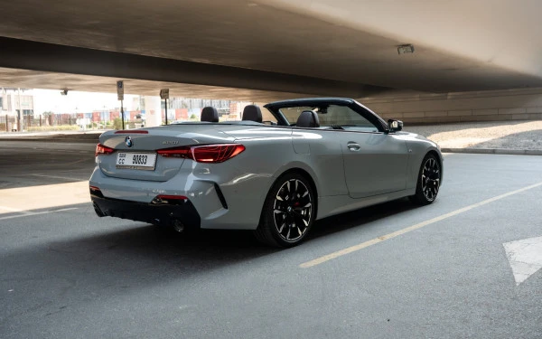 Nardo grey BMW 420i Photo 12