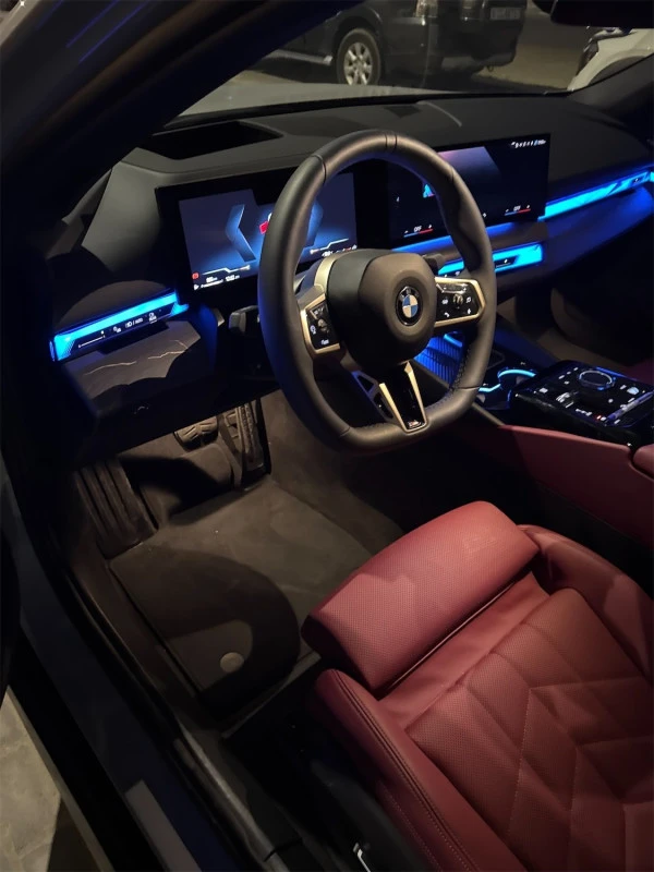 Nardo grey BMW 520i Photo 6