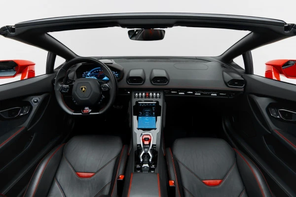 Красный Lamborghini Huracan Evo Akropovic Photo 6