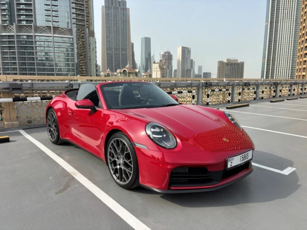 Красный Porsche 911 Carrera Photo 3