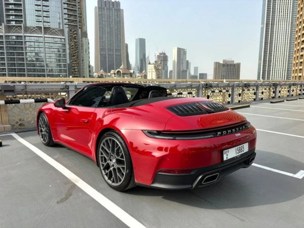 Красный Porsche 911 Carrera Photo 5