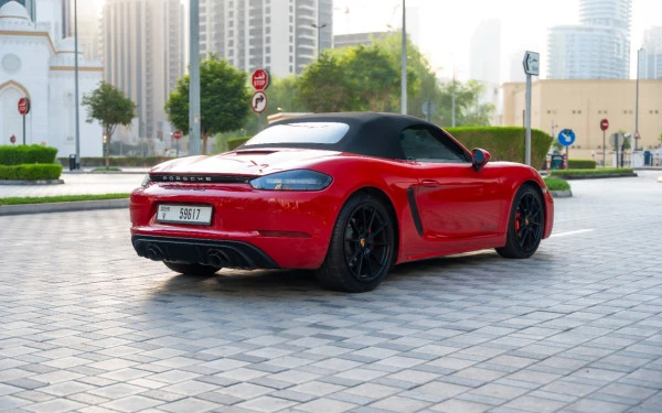 Red Porsche Boxster GTS 718 Photo 2
