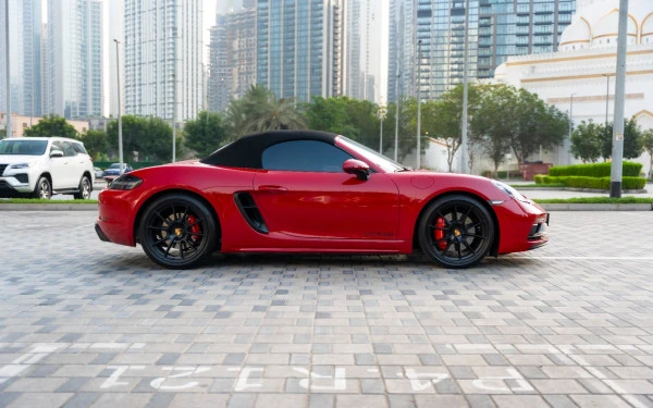 Red Porsche Boxster GTS 718 Photo 3