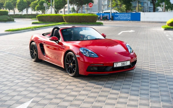 Red Porsche Boxster GTS 718 Photo 4