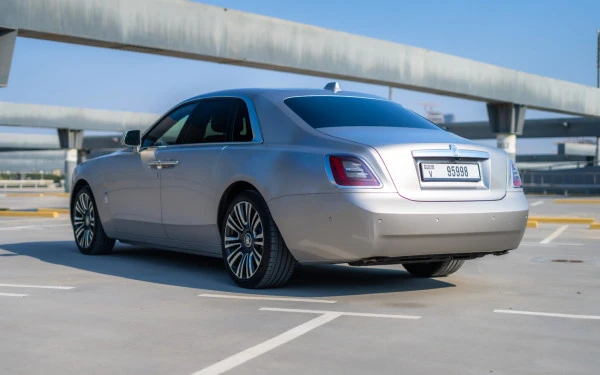 Silver Grey Rolls Royce Ghost Photo 3