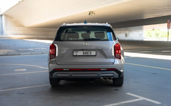 Silver Hyundai Palisade Photo 2