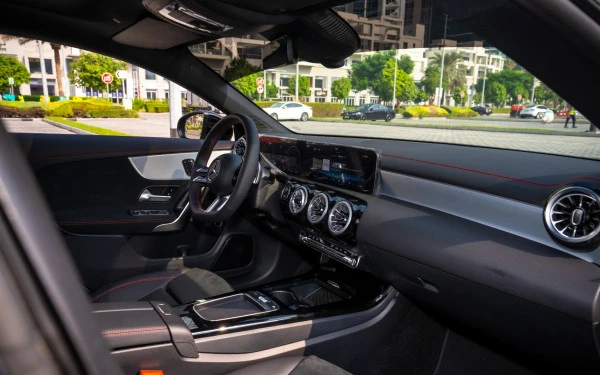 Silver Mercedes CLA200 Photo 6