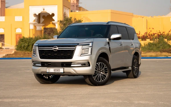 Silver Nissan Patrol Platinum V6 Photo 4