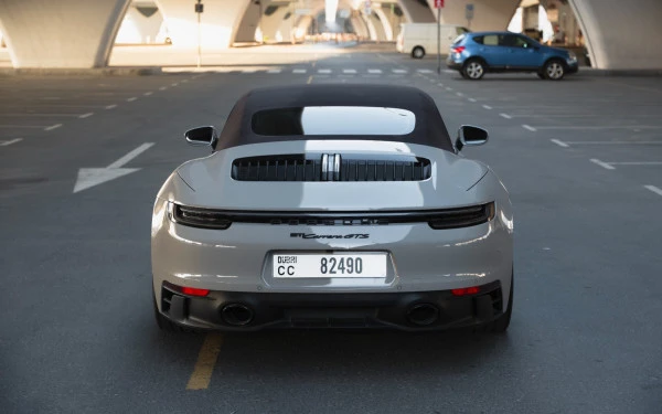 Серебро Porsche 911 Carrera GTS Photo 7