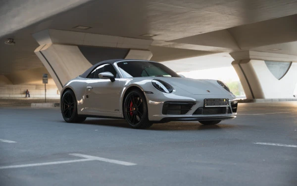 Серебро Porsche 911 Carrera GTS Photo 8