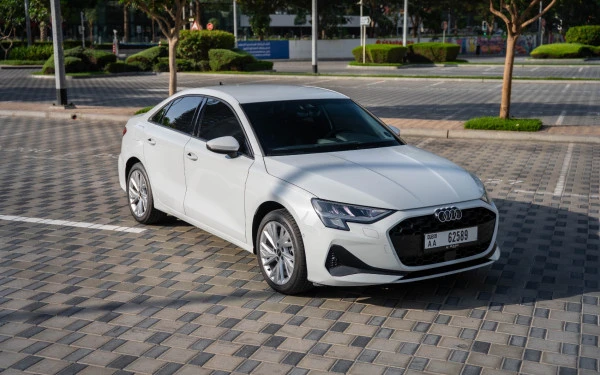 Белый Audi A3 Photo 3