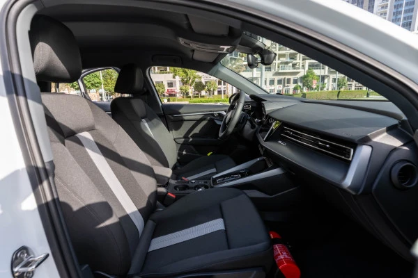Белый Audi A3 Photo 8