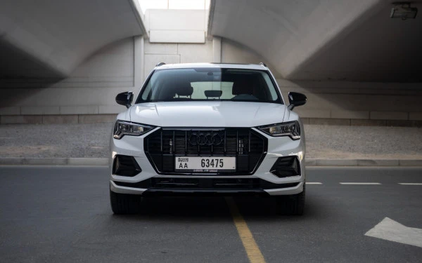 Белый Audi Q3 Photo 3