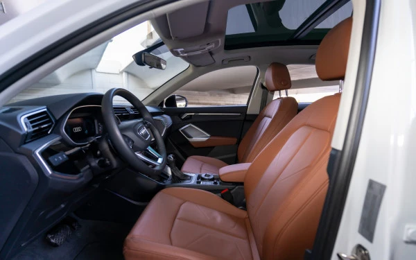 Белый Audi Q3 Photo 6