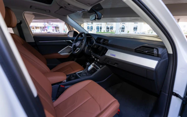 Белый Audi Q3 Photo 9