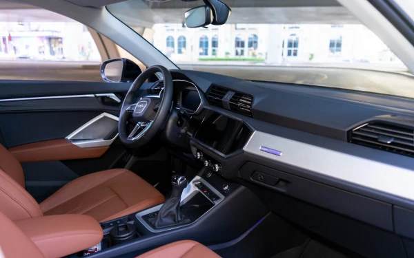 Белый Audi Q3 Photo 10