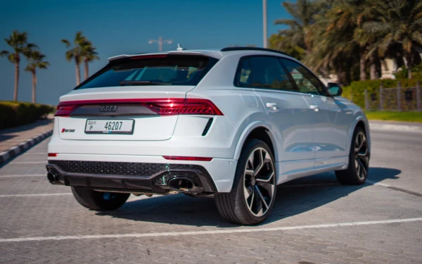 White Audi RSQ8 Photo 2