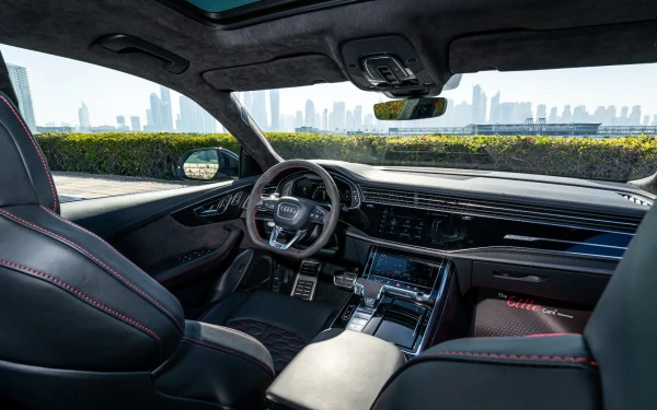 White Audi RSQ8 Photo 5