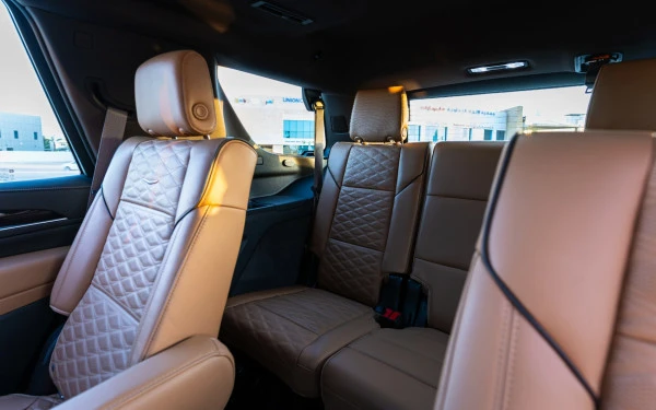 Белый Cadillac Escalade Photo 6