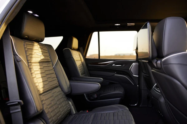 Белый Cadillac Escalade Photo 6