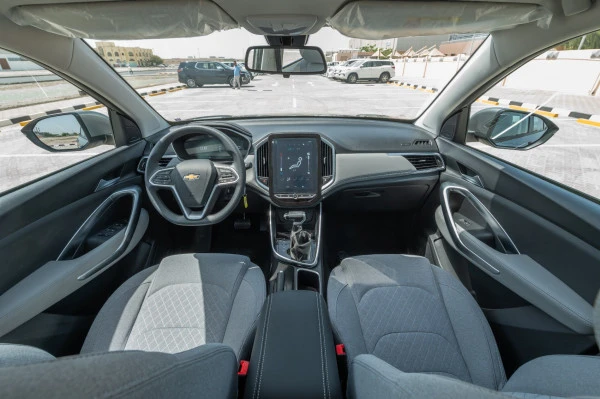 Белый Chevrolet Captiva Photo 5