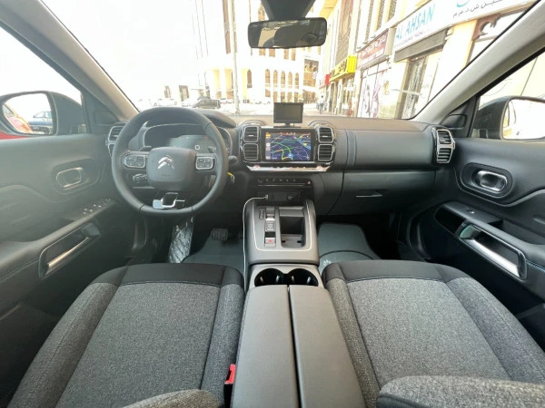 White Citroen C5 Aircross Photo 4