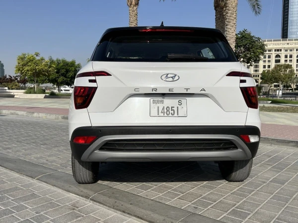 White Hyundai Creta Photo 3