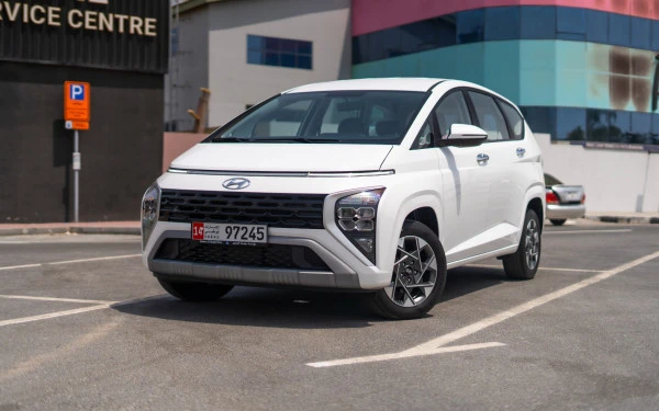 Белый Hyundai Stargazer Photo 6
