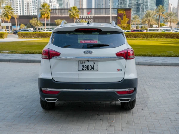 White JAC S3 Photo 5