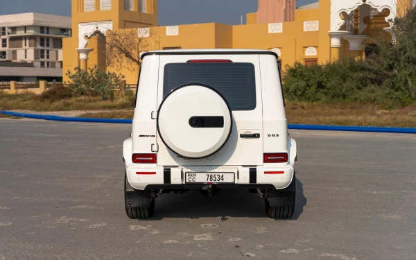 White Mercedes G63 AMG Photo 3