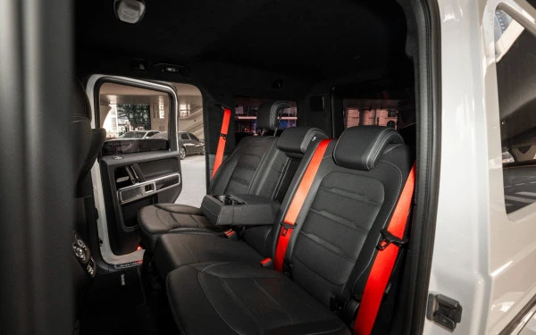 Белый Mercedes G63 AMG Photo 13