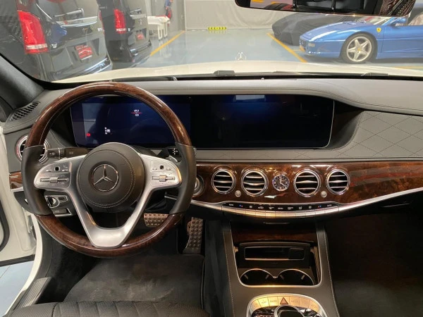 White Mercedes S Class Photo 2