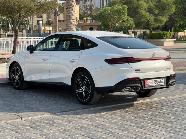 White MG 7 Photo 3