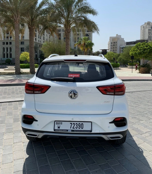 White MG ZS Photo 2