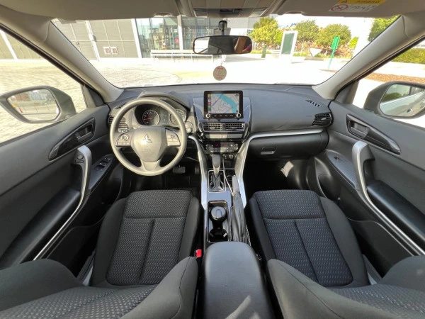 White Mitsubishi Eclipse Photo 5