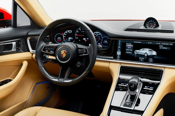 Red Porsche Panamera Photo 2