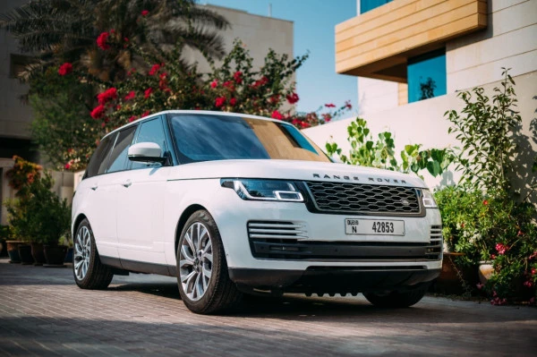 Белый Range Rover Vogue Photo 6