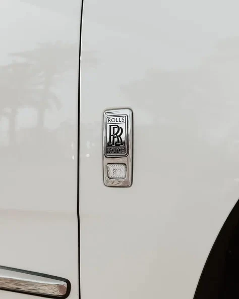 Белый Rolls Royce Cullinan Photo 4