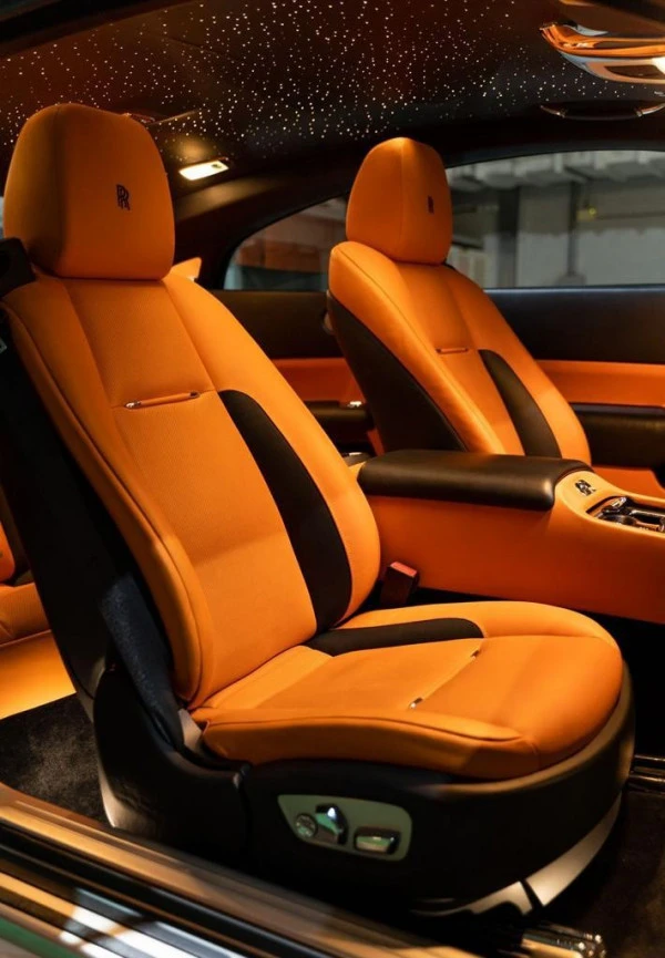 White Rolls Royce Wraith Photo 4