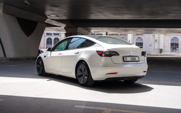White Tesla Model 3 Photo 6