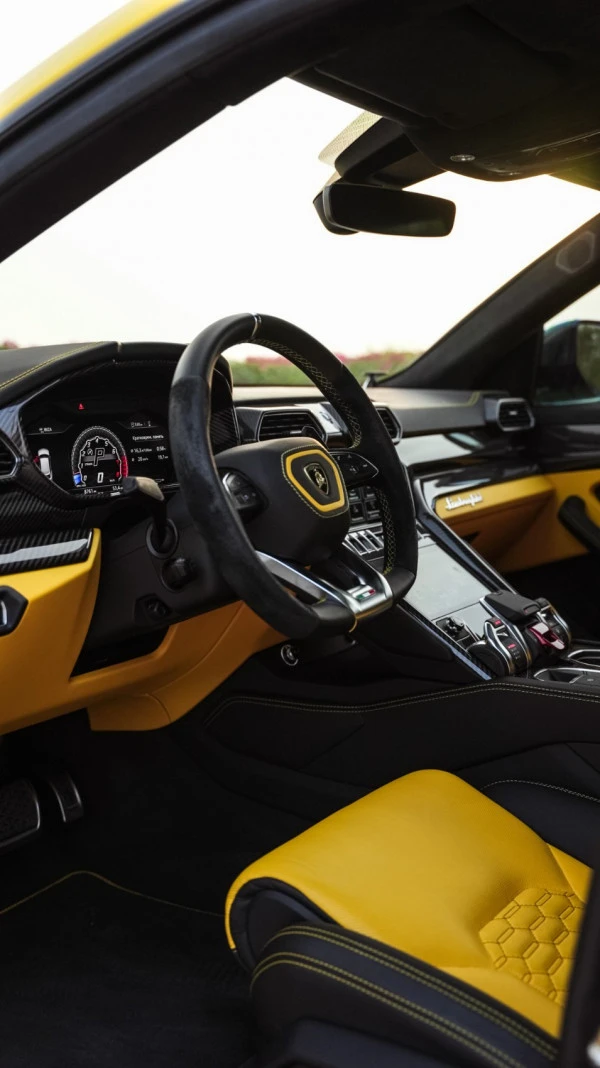 Yellow Lamborghini Urus Photo 4