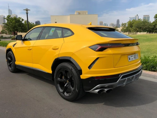 Yellow Lamborghini Urus Photo 2